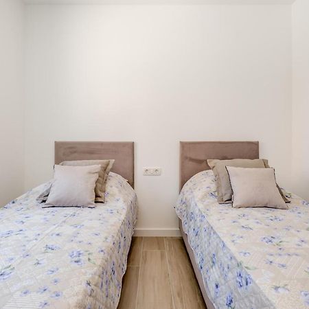 New, Private Heated Swimming Pool, Free Parking, Trogir Centar Apartment Ngoại thất bức ảnh