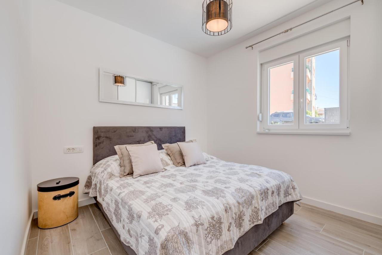 New, Private Heated Swimming Pool, Free Parking, Trogir Centar Apartment Ngoại thất bức ảnh