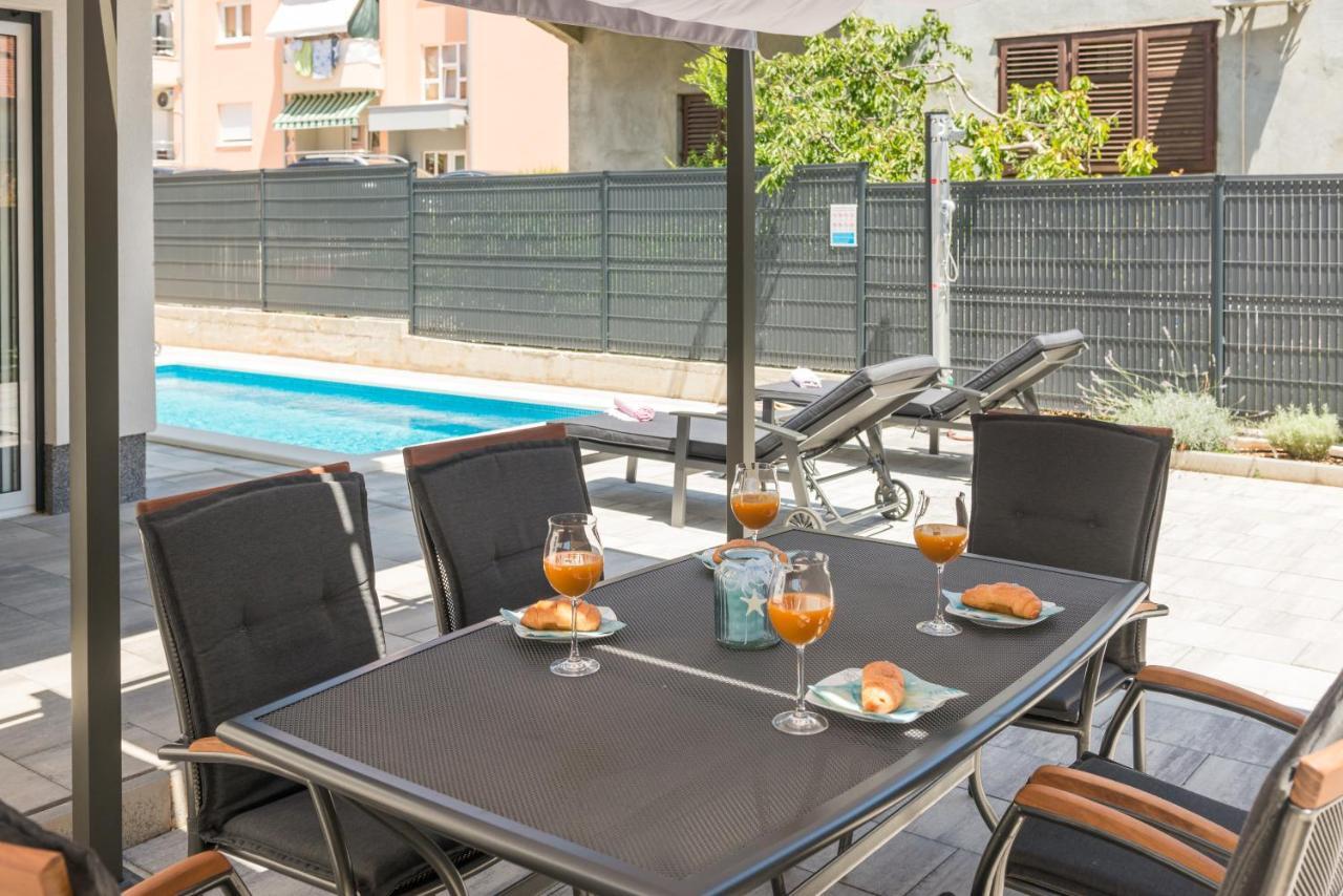 New, Private Heated Swimming Pool, Free Parking, Trogir Centar Apartment Ngoại thất bức ảnh