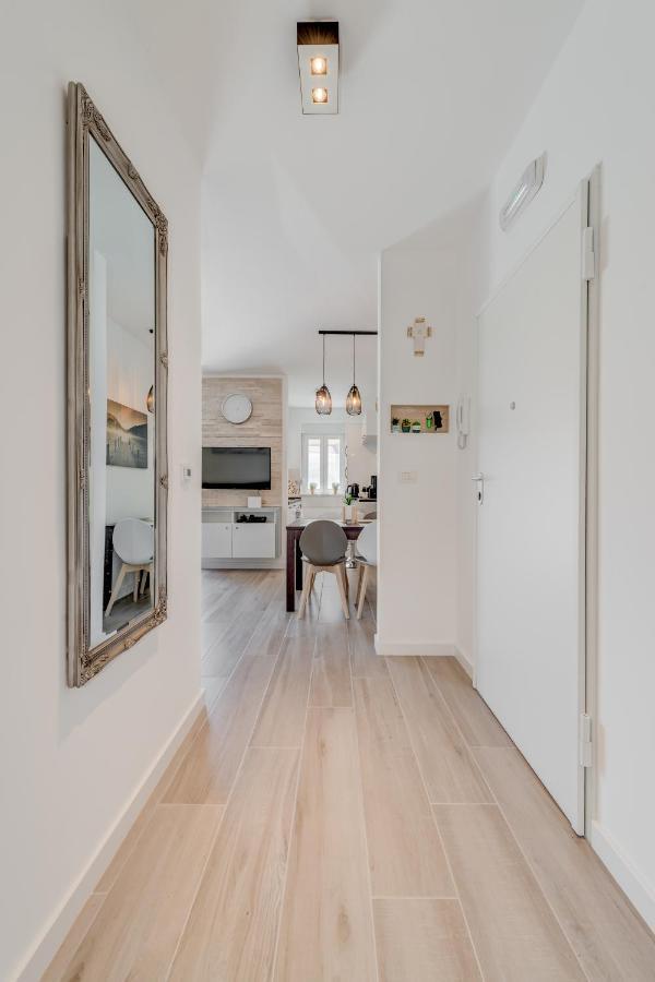 New, Private Heated Swimming Pool, Free Parking, Trogir Centar Apartment Ngoại thất bức ảnh