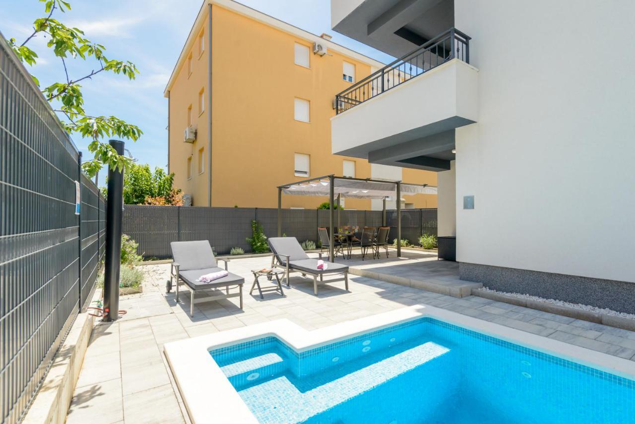 New, Private Heated Swimming Pool, Free Parking, Trogir Centar Apartment Ngoại thất bức ảnh